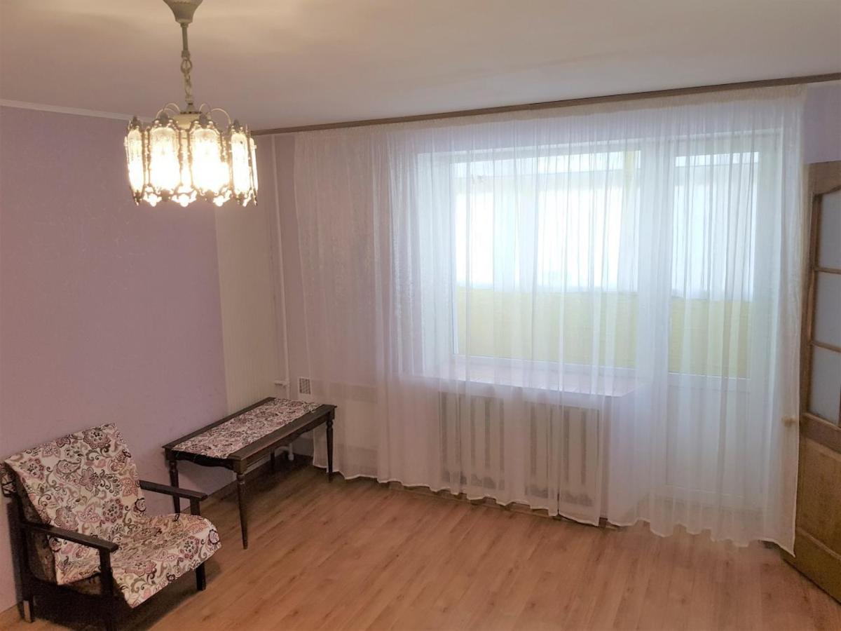 нежная орхидея возле реки Apartment Mykolaiv