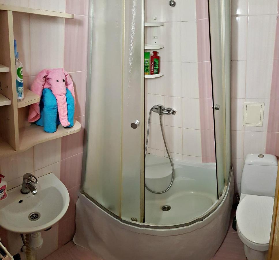 Apartment нежная орхидея возле реки Mykolaiv
